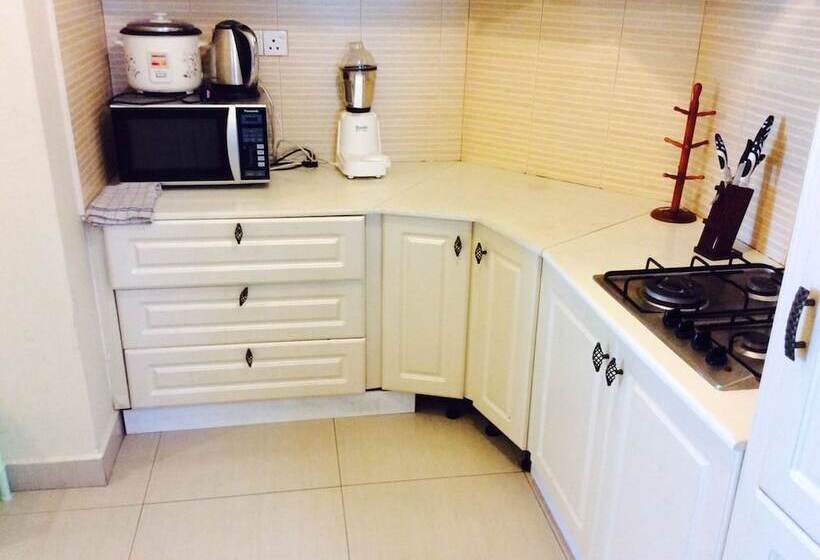 Hotel Colombo Apartments   Harmers Avenue