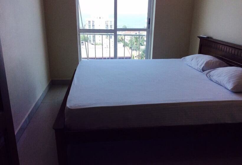 Hotel Colombo Apartments   Harmers Avenue