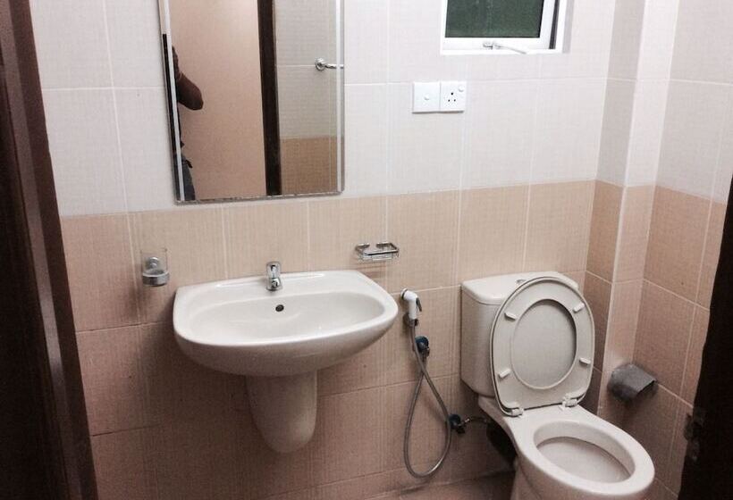 Hotel Colombo Apartments   Harmers Avenue