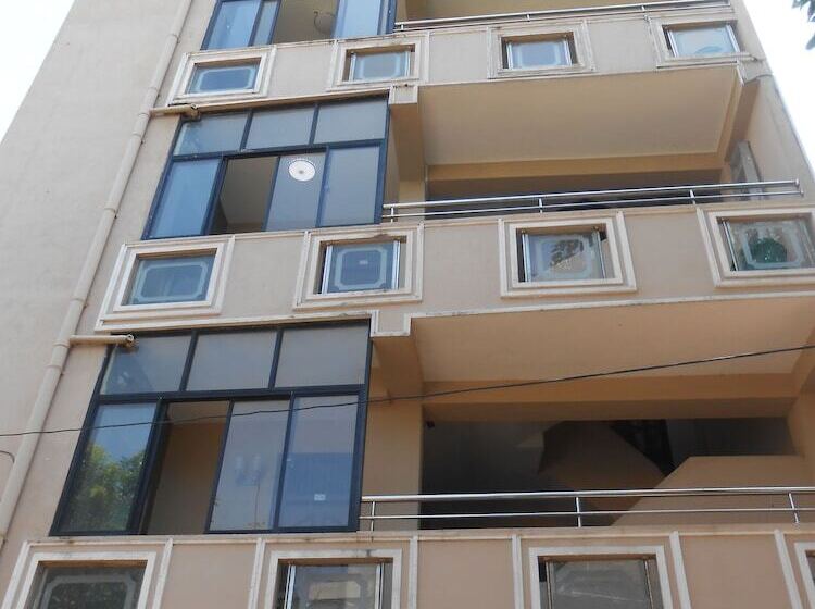 Hotel Colombo Apartments   Harmers Avenue