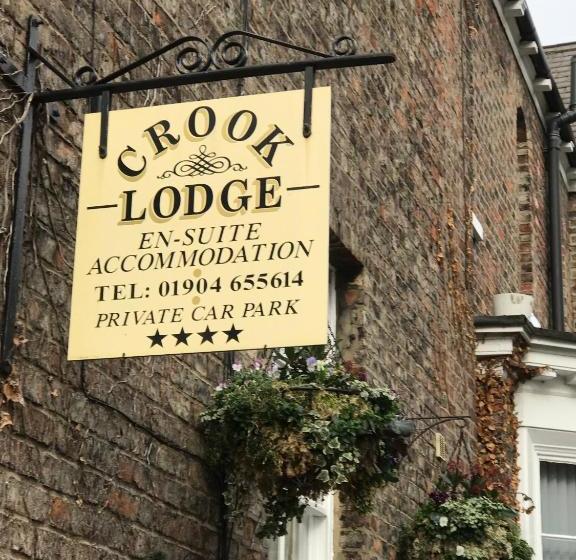 هتل Crook Lodge