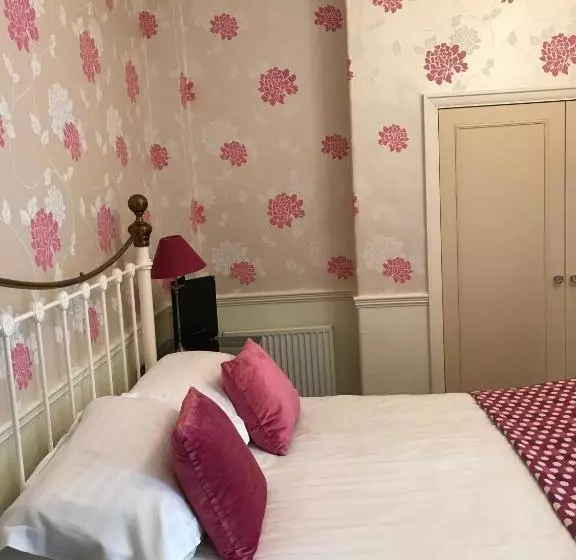 هتل Crook Lodge