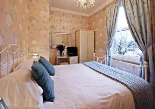 هتل Crook Lodge