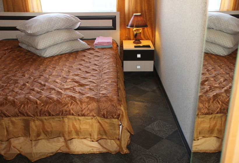 酒店 Guest House On Muezerskaya