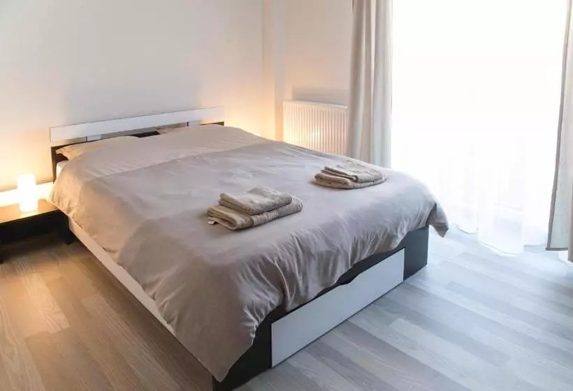 هتل Hermann Apartments