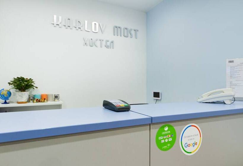 בית מלון כפרי Karlov Most Hostel