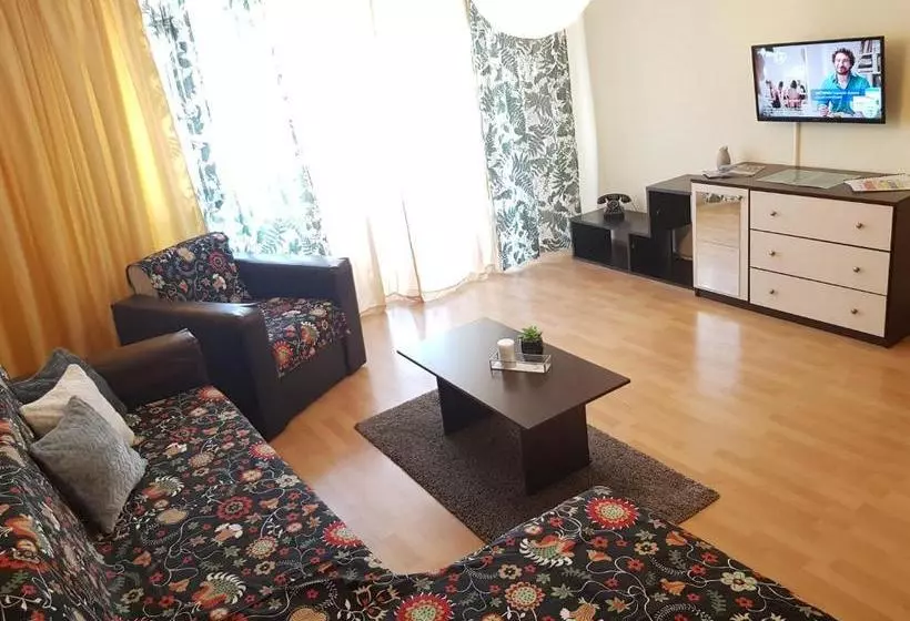 Hotelli Korona Downtown Apartments