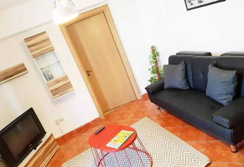 Hotelli Korona Downtown Apartments