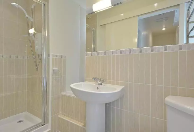 هتل Melfort Village