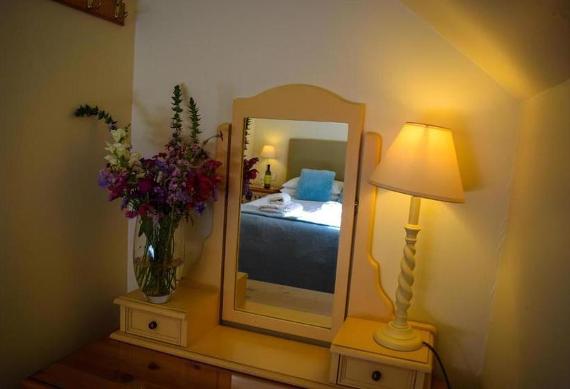 Hotel Melfort Village