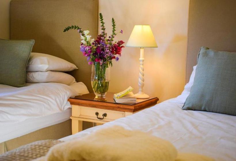 Hotel Melfort Village