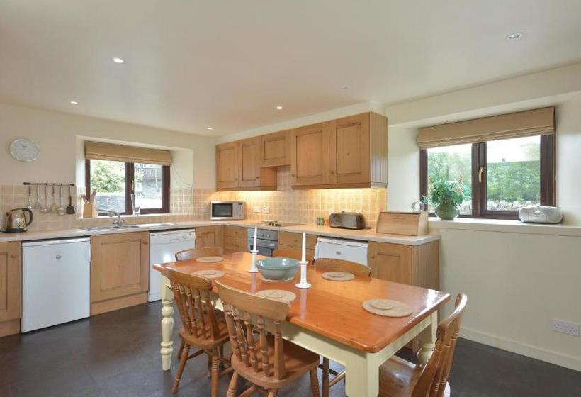 Hotel Melfort Village