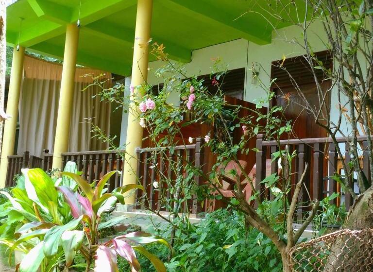 فندق Pasan Guest