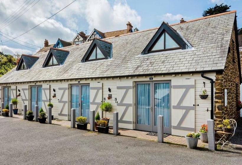 Отель Ships Mews