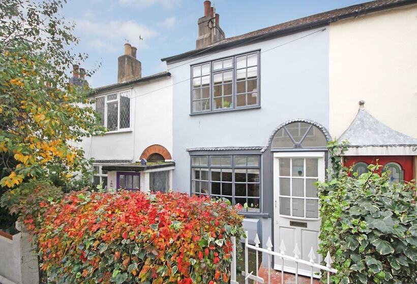 فندق Sunny Cottage | By My Getaways | Free Parking