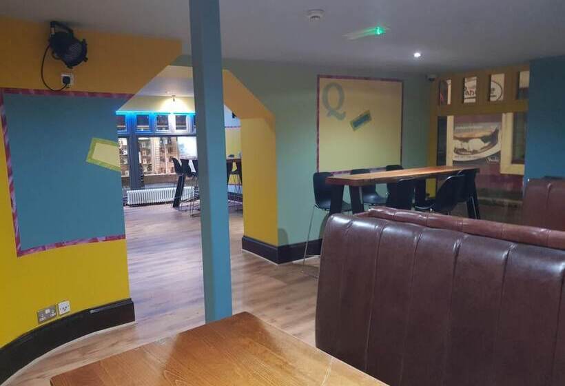 Hotel The Queensberry