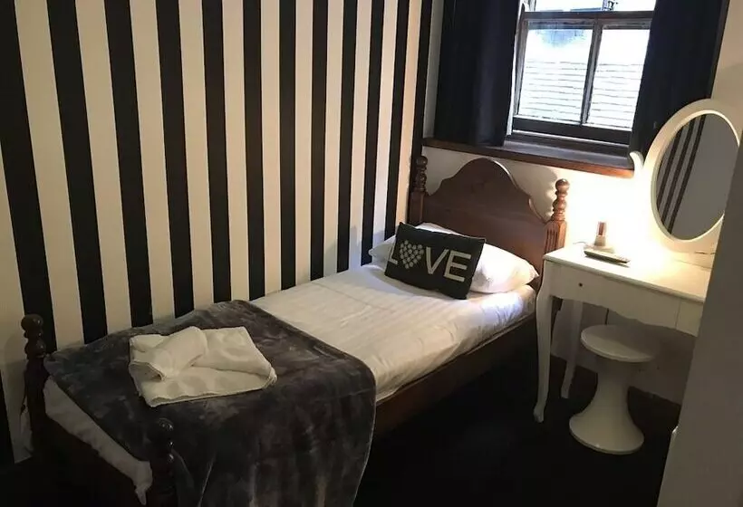 The Swan Hotel Smoke & Taphouse