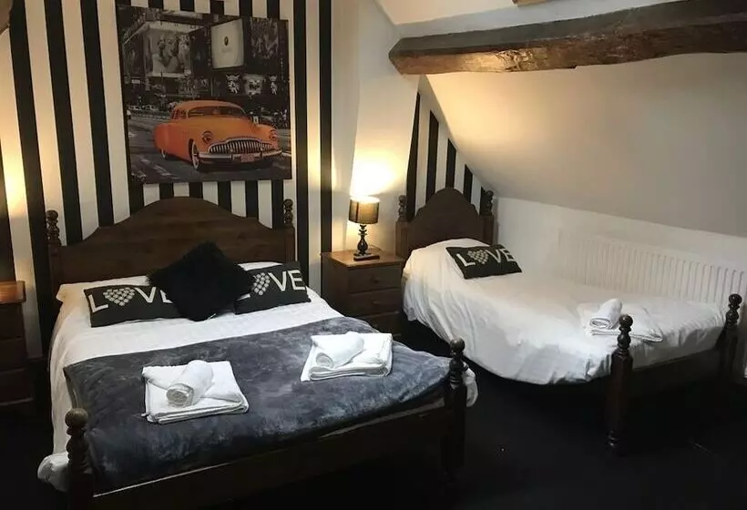 The Swan Hotel Smoke & Taphouse