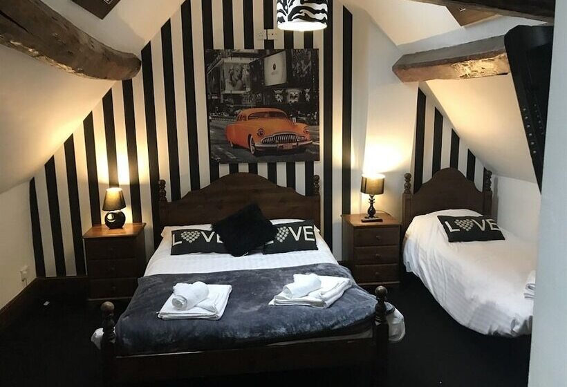 The Swan Hotel Smoke & Taphouse