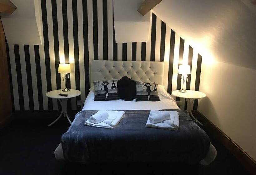 The Swan Hotel Smoke & Taphouse