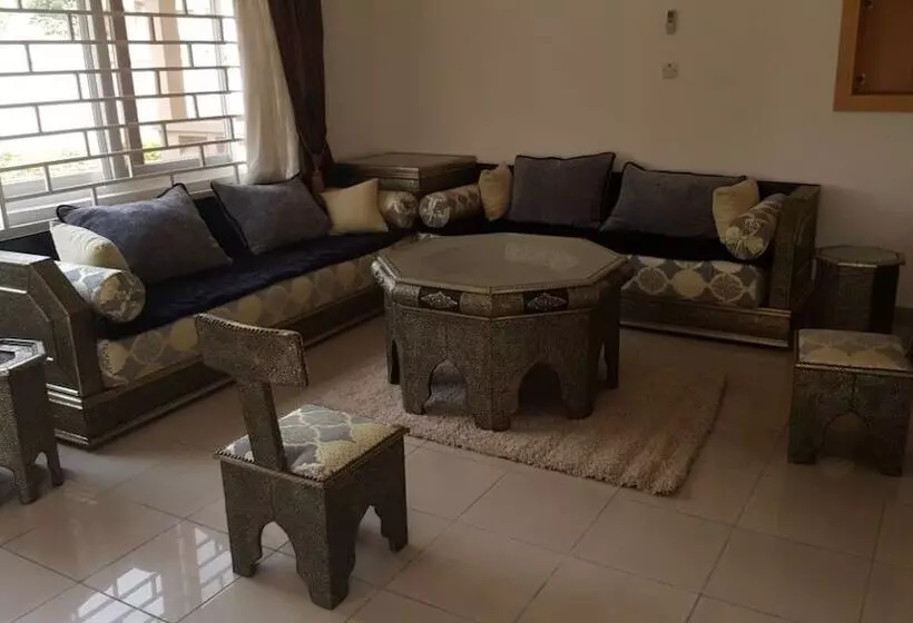 هتل The Villa 9 At Seaview Estate