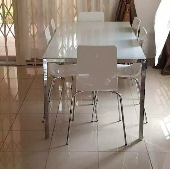 هتل The Villa 9 At Seaview Estate