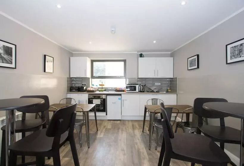 Hotelli Westciti Caroco Apart