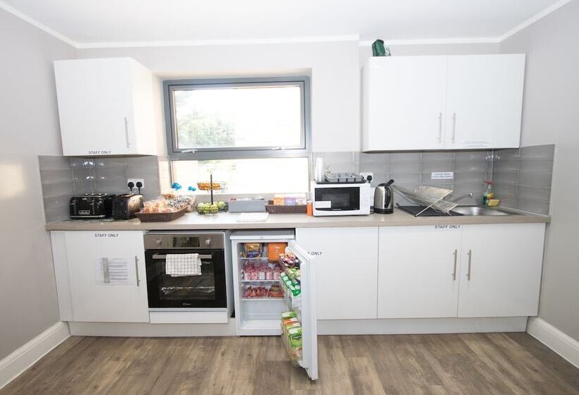 ホテル Westciti Caroco Apart