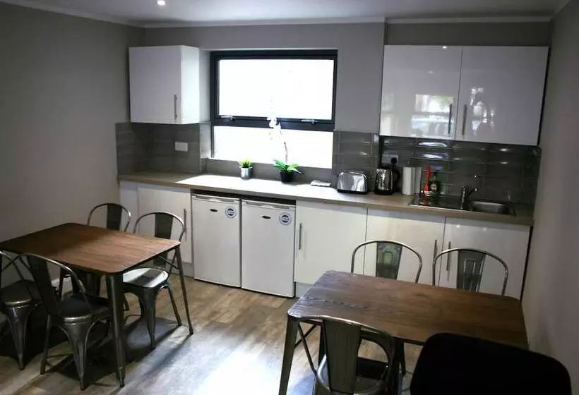 Hotelli Westciti Caroco Apart