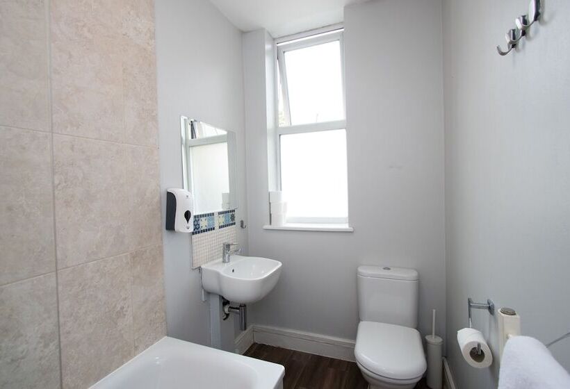 ホテル Westciti Caroco Apart