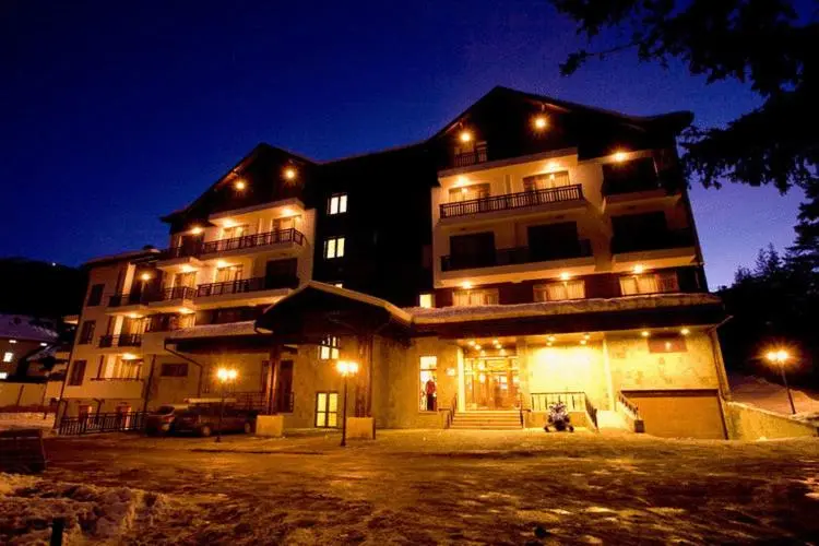 Borovets Hills Ski & Spa Half Board