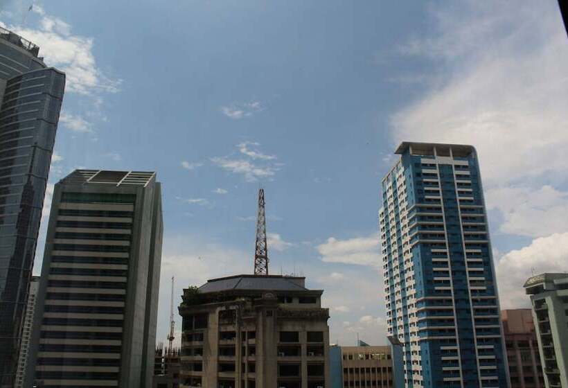 Csuites At Two Central Residences