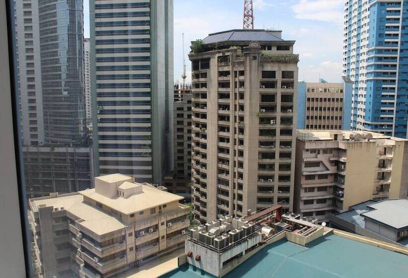 Csuites At Two Central Residences