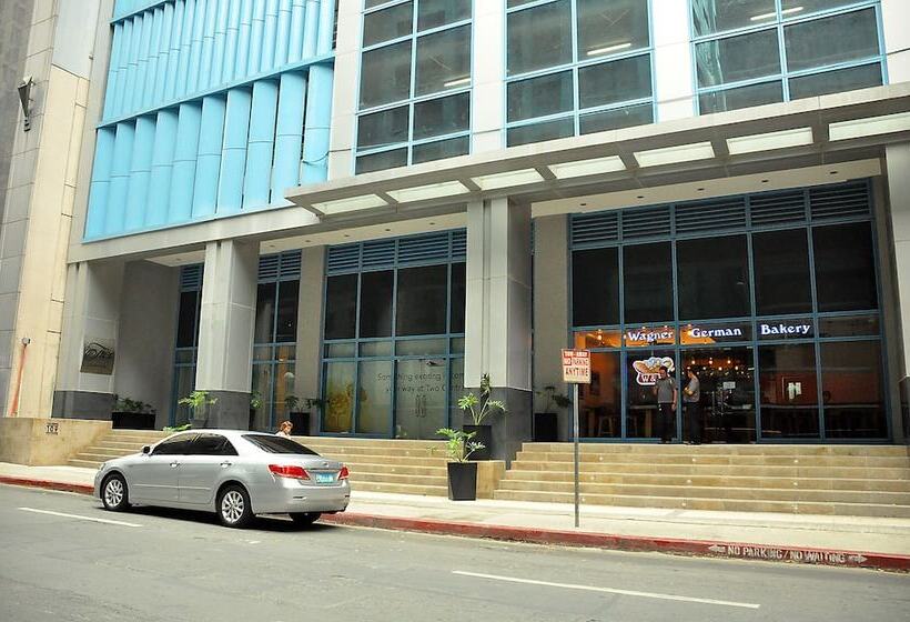 Csuites At Two Central Residences