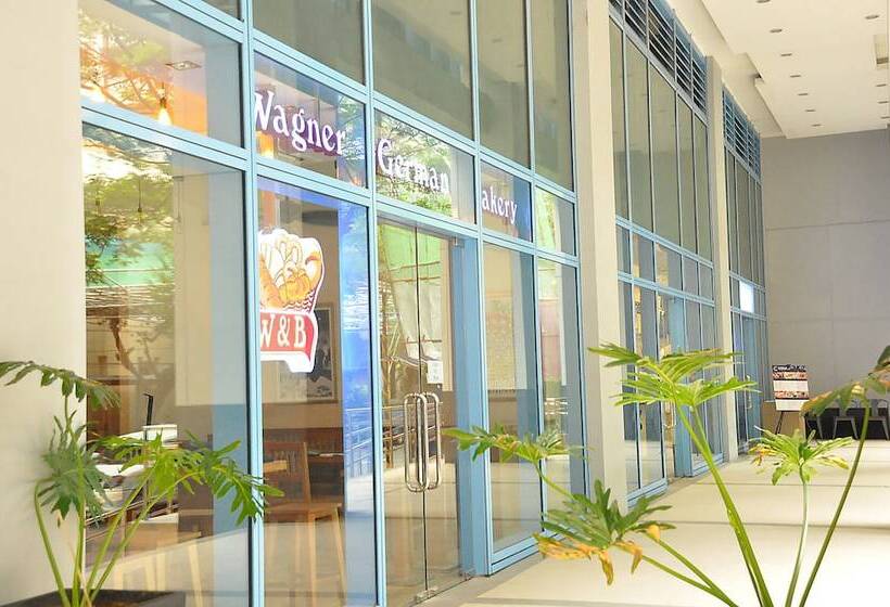 Csuites At Two Central Residences