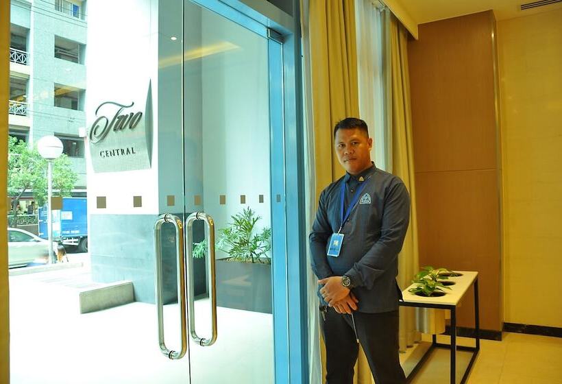 Csuites At Two Central Residences