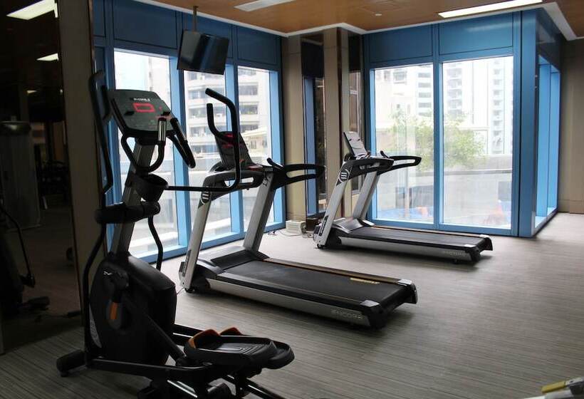 Csuites At Two Central Residences