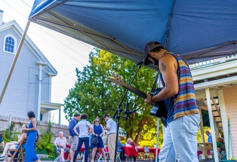 호텔 Addison Choate