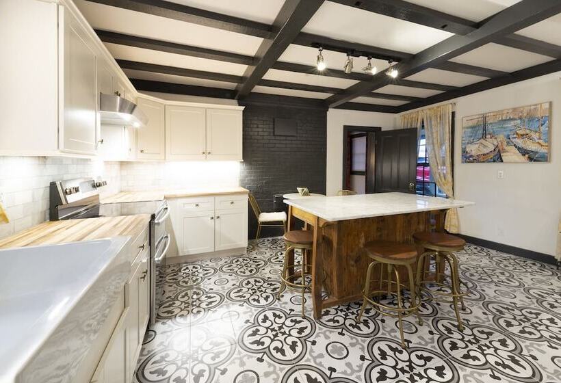 호텔 Addison Choate