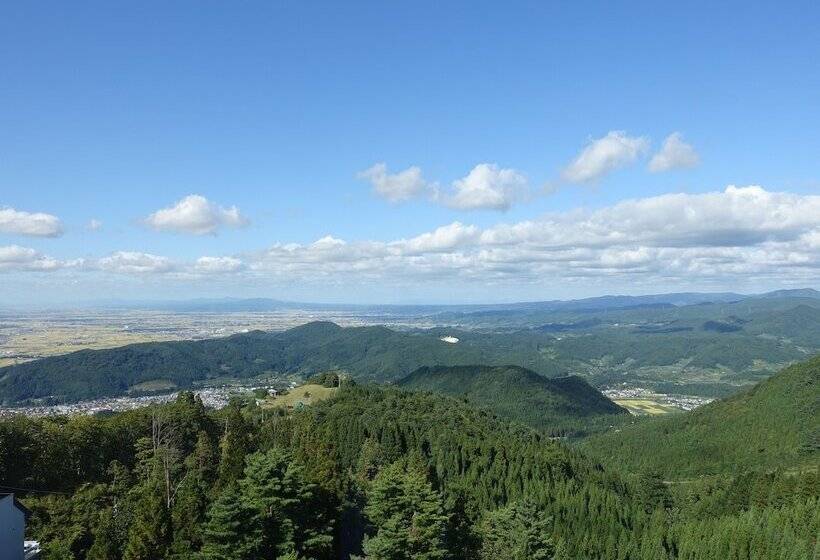 בית מלון כפרי Aomori Winery
