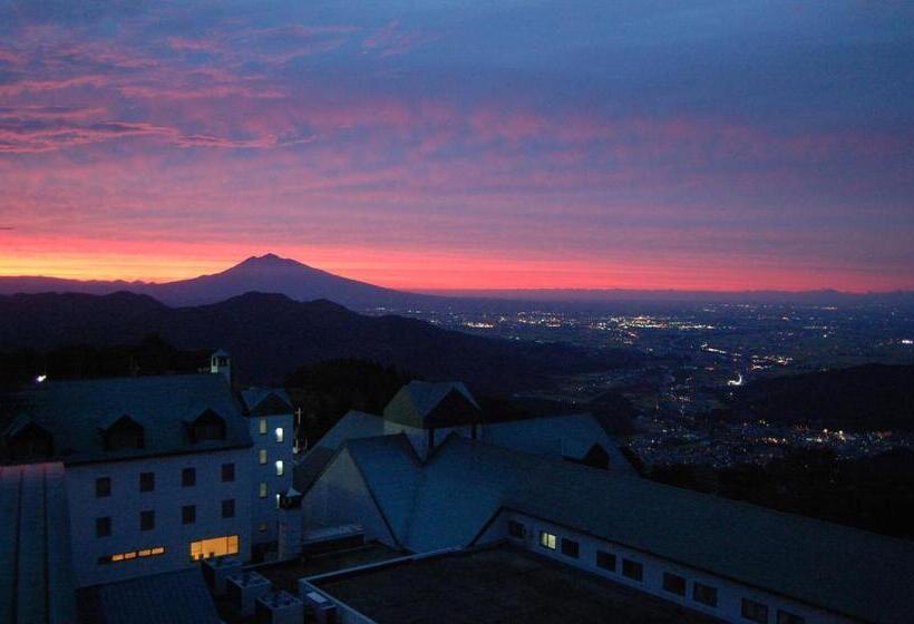 בית מלון כפרי Aomori Winery
