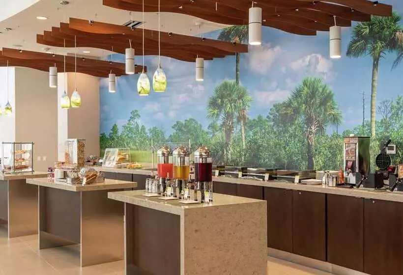 Hotelli Doubletree By Hilton Miami   Doral, Fl