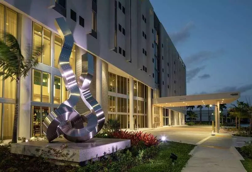 Hotelli Doubletree By Hilton Miami   Doral, Fl