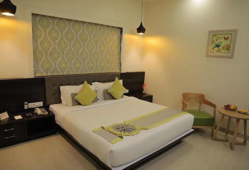 Hotel Aishwarya Regency