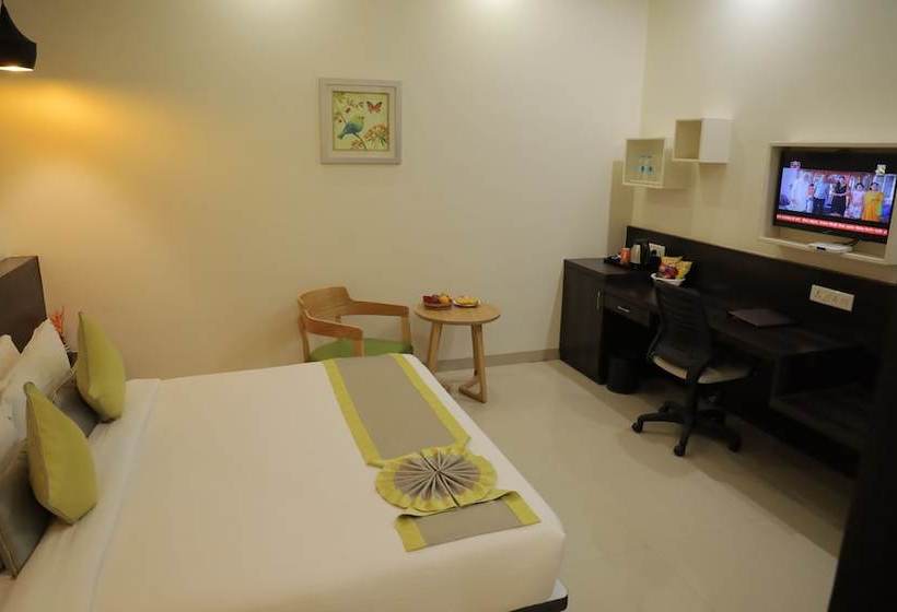 Hotel Aishwarya Regency