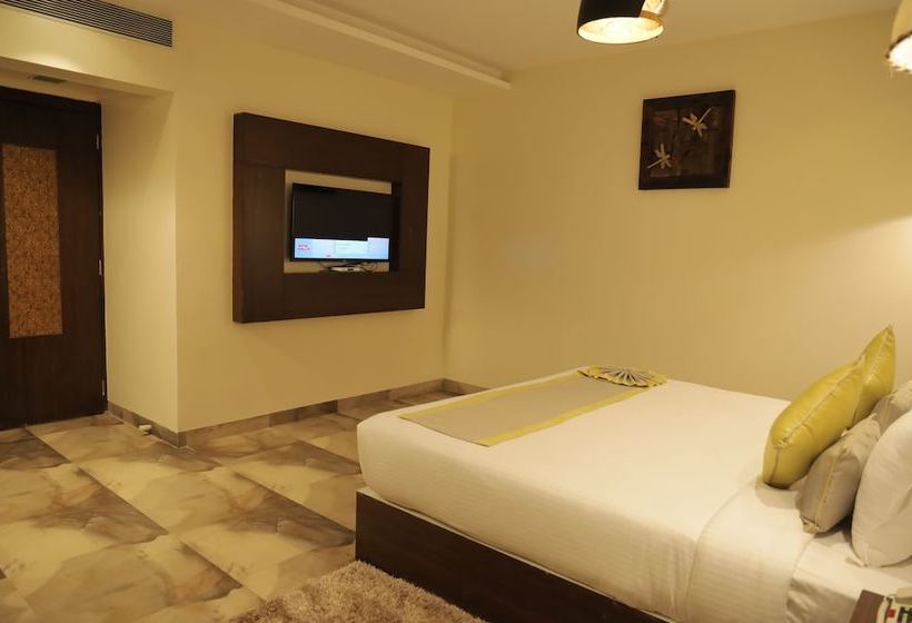 Hotel Aishwarya Regency