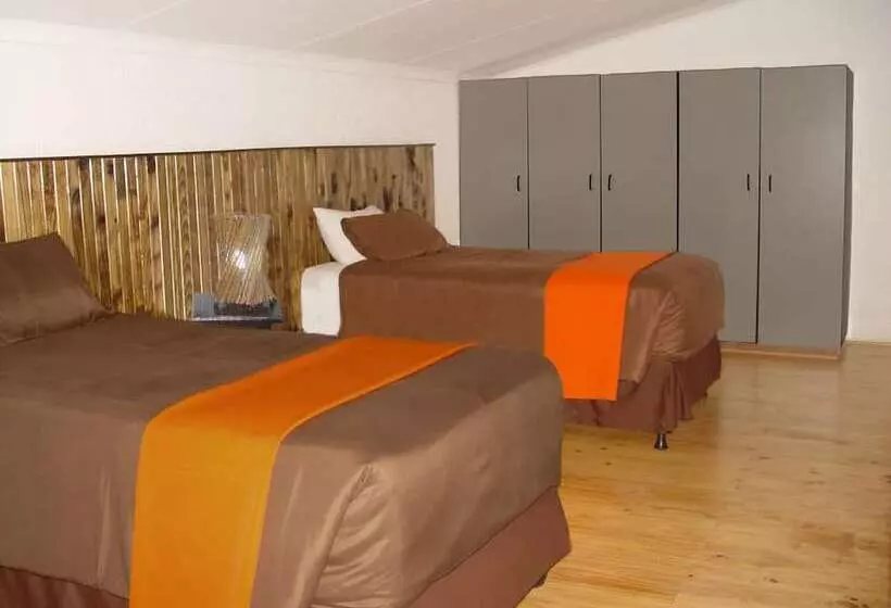 هتل Esther's Lodge