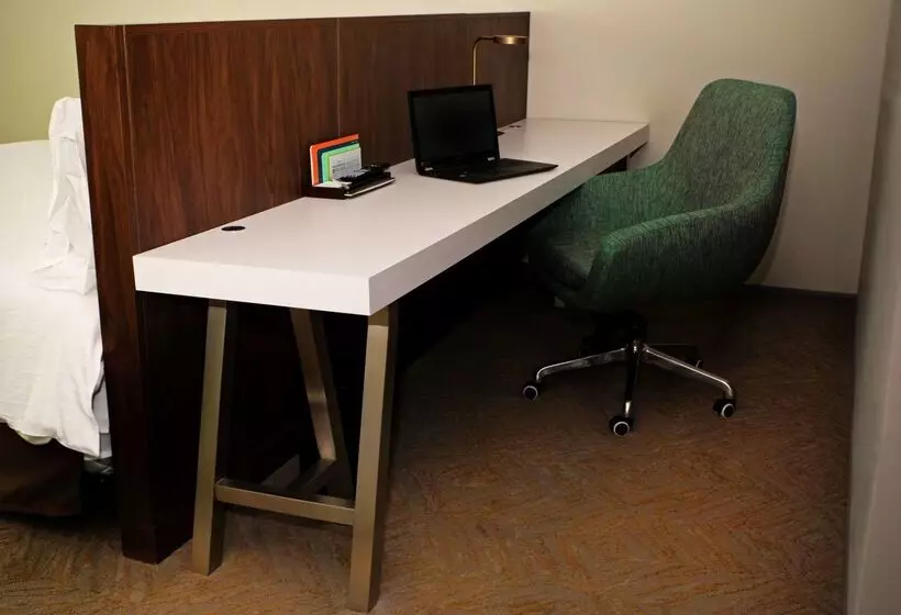 Hotelli Hilton Garden Inn Dallas  At Hurst Conference Center