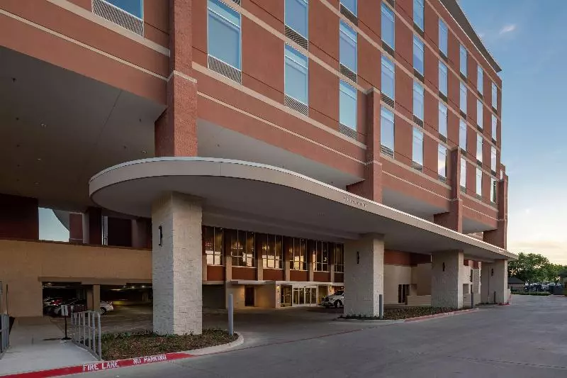Hotelli Hilton Garden Inn Dallas  At Hurst Conference Center