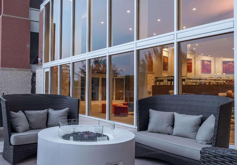 酒店 Hilton Garden Inn Dallas  At Hurst Conference Center